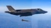 한국 공군 F-35A 전투기가 정밀유도폭탄(GBU-12)을 투하해 북한 이동식발사대(TEL) 모의표적을 타격하는 훈련을 하고 있다. (한국 합동참모본부)