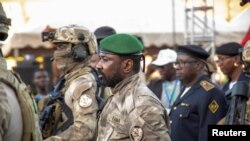 Kiongozi wa kijeshi wa Mali, Kanali Assimi Goita katika siku ya mwisho ya kampeni ya kura ya maoni kuhusu katiba mpya, Juni 16, 2023. Picha ya Reuters