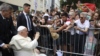 Papa Francis akutana na waathirika wa unyanyasaji wa kingono katika mkutano wa vijana katoliki duniani