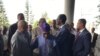 የአፍሪካ ኅብረት ዋና አደራዳሪ ኦሉሴጎን ኦባሳንጆ፣ የቡድኑ አባል የቀድሞው የኬንያ ፕሬዝደንት ኡሁሩ ኬንያታና የሰላሳ ሁለት ሀገሮች አምበሳደሮችና ተወካዮችም መቀሌ ናቸው። 