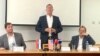 Bivši izaslanik Bele kuće za dijalog Srbije i Kosova, Ričard Grenel (u sredini) na predavanju na Fakultetu političkih nauka u Beogradu