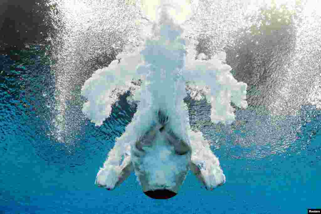 England&#39;s Matthew Lee competes in the men&#39;s 10m platform preliminary during the Commonwealth Games at the Sandwell Aquatics Center in in Birmingham, England, Aug. 27, 2022..