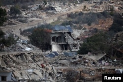 Ruševine u Libanu, u blizini granice između Izraela i Libana, nakon prekida vatre između Izraela i grupe Hezbollah koju podržava Iran, kako se vidi iz sjevernog Izraela, 4. decembra 2024.