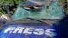 Oštećeno vozilo označeno sa 'Press' vidi se na mjestu izraelskog napada u kojem je ubijeno nekoliko novinara i ranjeno nekoliko drugih, izvještavaju libanonsko ministarstvo zdravlja i lokalni mediji, u Hasbayi u južnom Libanu, 25. oktobra 2024. godine.