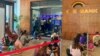 ရန်ကုန်၊ Myanmar Plaza ရှိ CB ဘဏ် ATM တွင် ငွေထုတ်ရန် စောင့်နေသူများ။ မေ ၁၁၊ ၂၀၂၁။