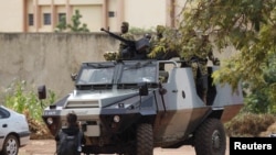 Des soldats burkinabés à stationnés à Ouagadougou.