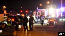 La police déployée après des incidents dans un lycée au Parkland, Floride, 14 février 2018.