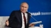 Na ovoj fotografiji koju je distribuirala ruska državna agencija Sputnjik, ruski predsjednik Vladimir Putin odgovara na pitanje tokom sastanka diskusionog kluba Valdai u Sočiju 7. novembra 2024. (Foto: Kristina Kormilitsyna / POOL / AFP)