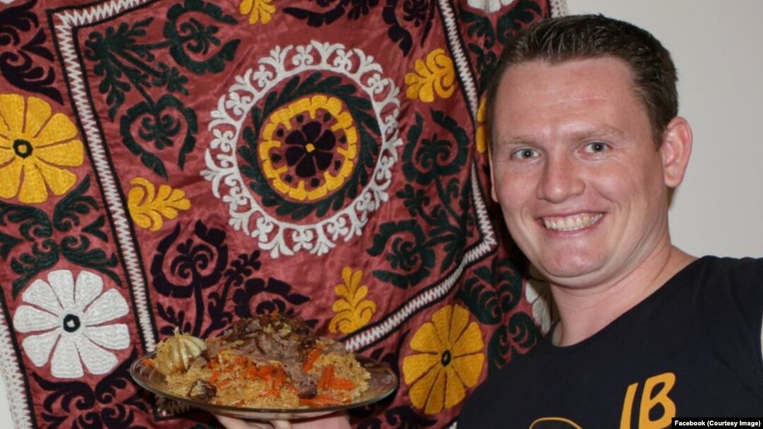 Aleksandr Sodiqov Tojikiston siyosati, madaniyati va bu mamlakat xalqi yuzlashayotgan masalalar haqidagi tahliliy maqolalari bilan tanilgan.