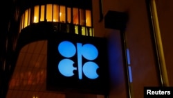 Le logo de l'Organisation des pays exportateurs de pétrole (OPEP), au siège de l'OPEP à Vienne, en Autriche, le 5 décembre 2018.