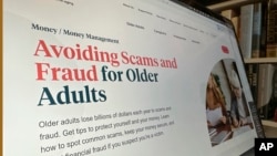 หน้าเว็บไซต์ของ National Council on Aging เมื่อ 9 พ.ย. 2023 เกี่ยวกับการรับมือกับสแกมเมอร์ออนไลน์ของผู้สูงวัย (AP Photo/Peter Morgan)