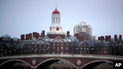 Vue du campus de l’Université Harvard à Cambridge, Massachussetts, le 7 mars 2017.