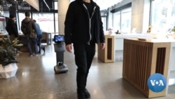 A New Robot Promises to Meet Your Internet Needs, Handsfree, at Home