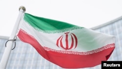 رییس جمهور فرانسه گفته است که احیای توافق هسته‌ای امکان پذیر است، اما همتای ایرانی اش خواسته است تا روند مذاکرات را تسریع کند