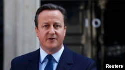 David Cameron devant le 10 Downing Street, Londres, Grande Bretagne, le 24 juin 2016. (REUTERS/Stefan Wermuth)