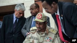 የፈጥኖ ደራሽ ኃይሉ መሪ ጀኔራል ሞሃመድ አምዳን ዳጋሎ (ፎቶ ፋይል፣ ኤፒ)