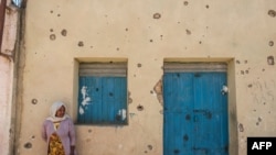 Faayilii - Kaaba Maqaleetti an argamtu magaala Wuquroo keessatti mana hulaan dhukaasaa irratti mullau, Bitootessa 1, 2021