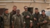 Ratissage d'un ex-fief de l'EI en Syrie, sur la route de Raqa