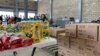 Un centre de collecte pour l'aide humanitaire destinée au Venezuela, à Cúcuta, Colombie.