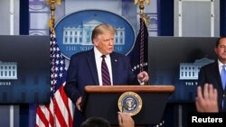 美国总统特朗普2020年8月23日在白宫召开记者会（路透社）