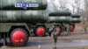 VOA60 DUNIYA: Gwamnatin Kasar Turkiyya Ta Karbi Rukunin Makaman Masu Linzame Na Kariya Kirar S400 Daga Rasha