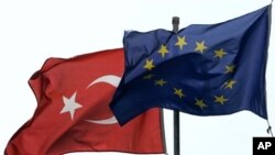 Avrupa Birliği - Türkiye ilişkileri açısından çok da verimli geçmeyen 2016'nın ardından 2017 de soru işareti ve risklerle dolu.