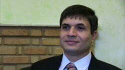Vəkil: Anar Məmmədli başına qara torba geyindirilməsi barədə xəbərləri təkzib edib 
