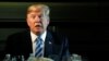 Trump dit "condamner tous les types de racisme", un an après les violences de Charlottesville