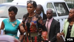 UMarry Mubaiwa ubesemthethwandaba weHigh Court ngoLwesibili eHarare. (Columbus Mavhunga/VOA)