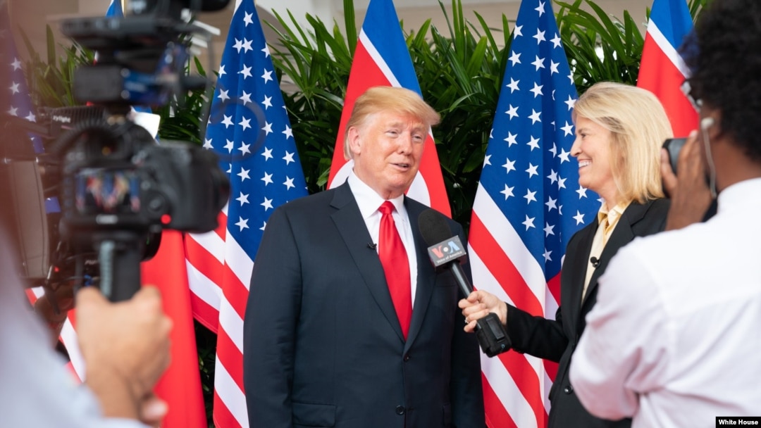 Prezident Donald Tramp 2018-yilda "Amerika Ovozi" bilan suhbatlashgan 
